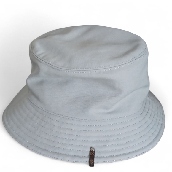 Authentic Louis Vuitton Monogram Flower Patch bucket hat (Like New) - Picture 3 of 9